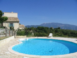Photo N2:   Gte rural    Mrindol-les-Oliviers Vacances Vaison-la-Romaine Drme (26) FRANCE 26-5158-2