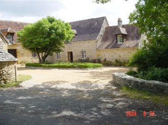 Photo N1:  Ferme   Azerat Azerat Vacances Thenon Dordogne (24) FRANCE 24-5460-1