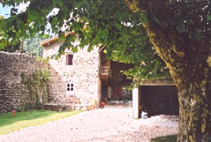 Photo N3:   Gte rural    Pont-de-Labeaume Vacances Aubenas Ardche (07) FRANCE 07-5572-1