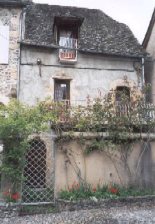 Photo N1:  Appartement da Sainte-Eulalie-d-Olt Vacances Saint-Geniez-d-Olt Aveyron (12) FRANCE 12-5654-1