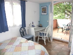 Photo N4:  Chambre d'hte Saint-Raphal Vacances Frjus Var (83) FRANCE 83-6041-1