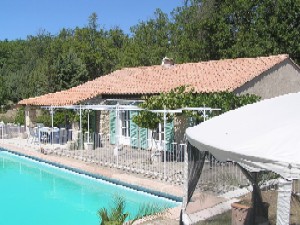 Photo N°1:  Villa - maison Caseneuve Vacances Apt Vaucluse (84) FRANCE 84-6927-1