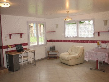 Photo N1:  Studio dans vi Chelles Vacances Paris Seine et Marne (77) FRANCE 77-6972-1