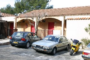 Photo N3:  Studio dans r Sanary Vacances Bandol Var (83) FRANCE 83-7108-1