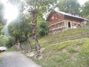 Photo N3:  Chalet   Bourg Bourg-D-Oueil Vacances Luchon Haute Garonne (31) FRANCE 31-7452-1
