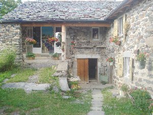 Photo N1:  Ferme   Saint- Saint-Julien-Chapteuil Vacances Le-Puy-en-Velay Haute Loire (43) FRANCE 43-7479-1