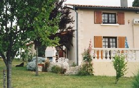 Photo N2:  Villa - maison Puychevrolles-Juignac Vacances Montmoreau Charente (16) FRANCE 16-7551-1
