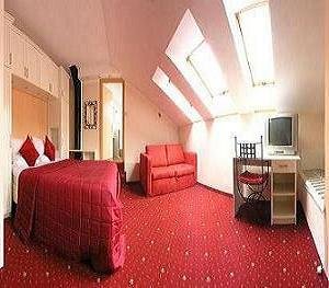 Photo N4:  Chambre d'hte Cracovie Vacances Katowice  POLOGNE pl-7993-2