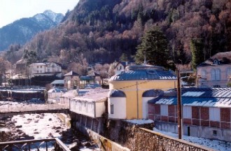 Photo N2:  Appartement    Cauterets Vacances  Hautes Pyrnes (65) FRANCE 65-2180-1