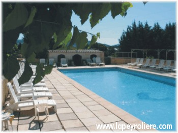 Photo N3: Location vacances Apt  Vaucluse (84) FRANCE 84-2306-1