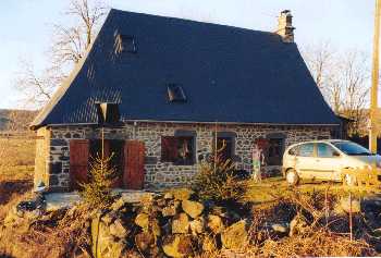 Photo N1: Location vacances Lamur Picherande Puy de Dme (63) FRANCE 63-2147-1